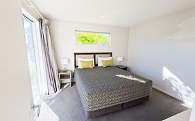 Oxford Village Motels