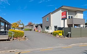 Oxford Village Motels